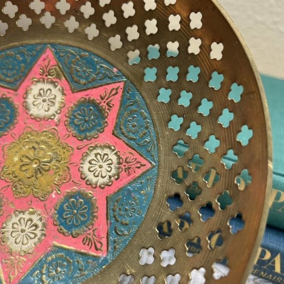 Vintage Cut Out Pierced Brass Bowl Enamel Boho Patina Distressed Made India - Picture 10 of 12